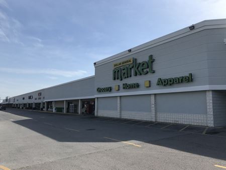 Photo of commercial space at 1416 Huntsville Highway in Fayetteville