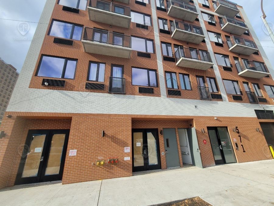 571 Jackson Ave, Bronx Retail Space For Lease