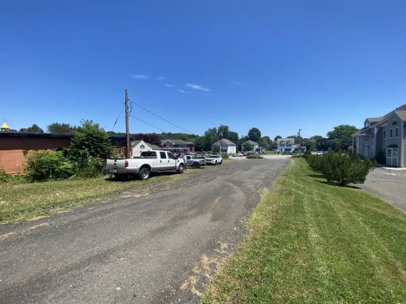 2245 Silas Deane Hwy