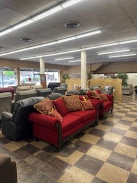 203 W Main St