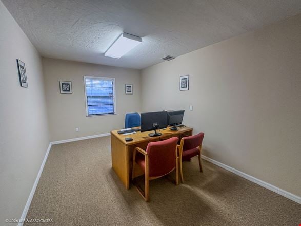 507 NE 36th Avenue - Free-Standing Office