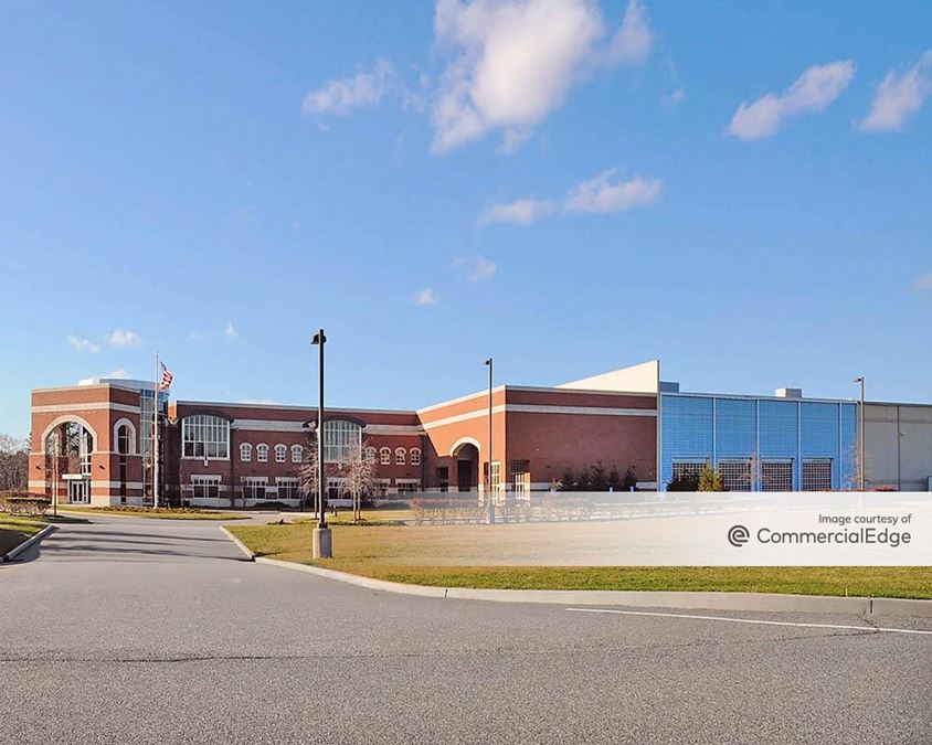 100 Rose Executive Blvd, East Yaphank Industrial Space For Lease