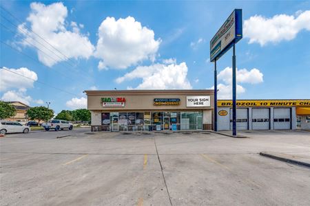 Photo of commercial space at 490 S State Highway 46 in New Braunfels