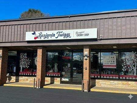 Retail space for Rent at 1213 E Front Street in Traverse City