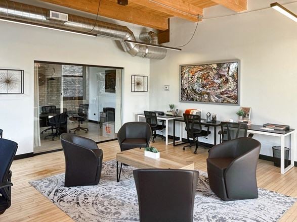 Regus - Chicago - Ravenswood Ave