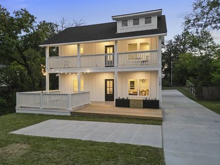 Photo of commercial space at 1104 Berkeley St in College Station
