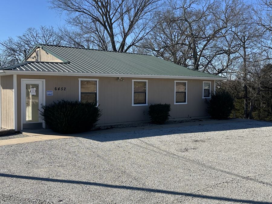 6452 E. State Highway 76, Kirbyville, MO: ±4,619 SF Office/Warehouse Building For Sale