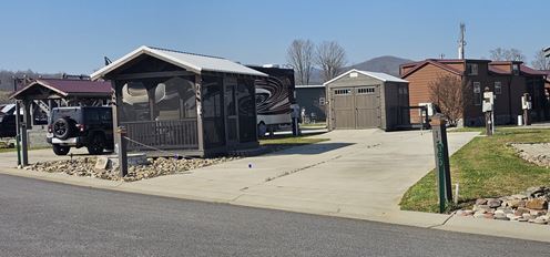 136 Mountain Creek Rd