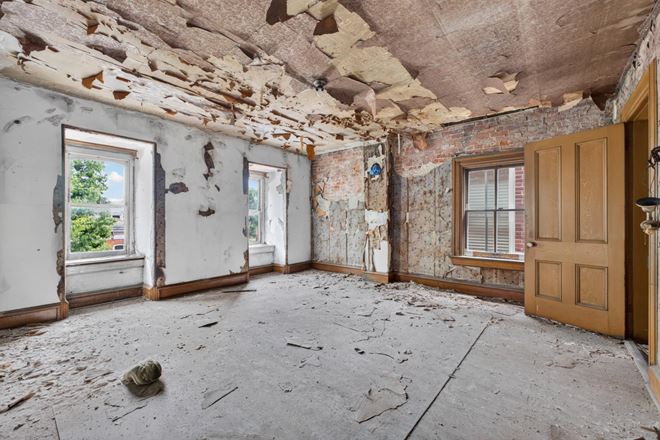 Historic Soulard Mix-Use Building