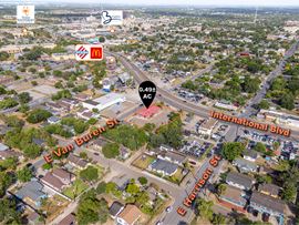 3,116 SF | Former Pizza-Hut | For Sale | 0.49 ± AC | Brownsville, TX
