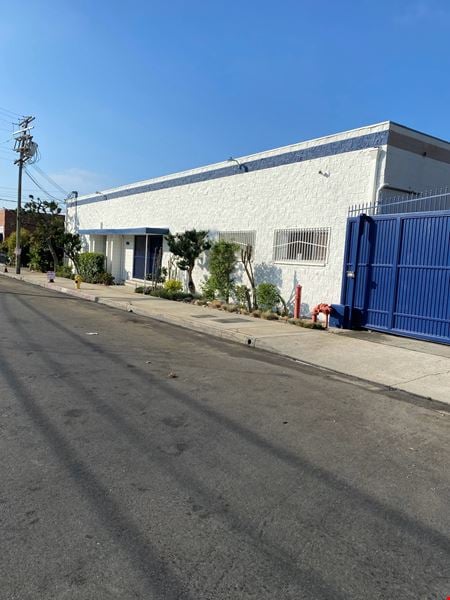 Industrial space for Rent at 9281 Borden Ave in Sun Valley