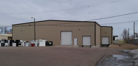 Very Clean Light industrial warehouse Building - Greeley