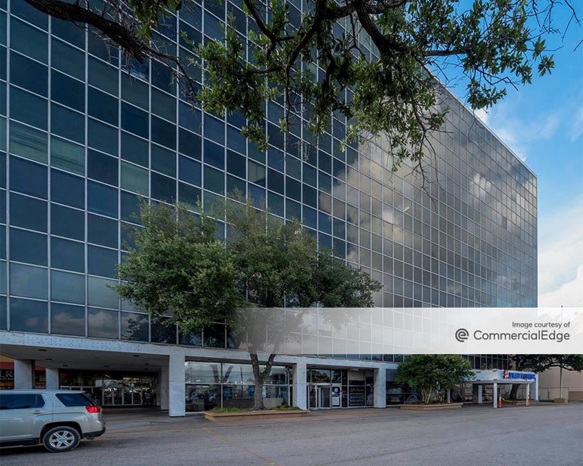 The PlazAmericas Mall Jewelry Building 7500 Bellaire Blvd Office