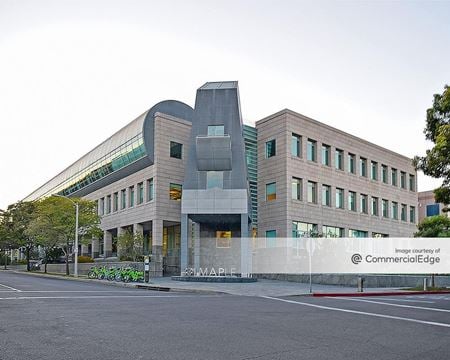 Photo of commercial space at 331 North Maple Drive in Beverly Hills