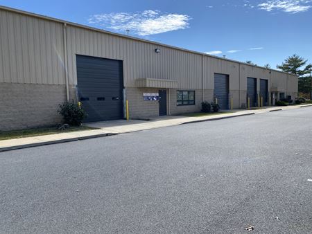 Industrial space for Rent at 1017 MacArthur Rd in Reading