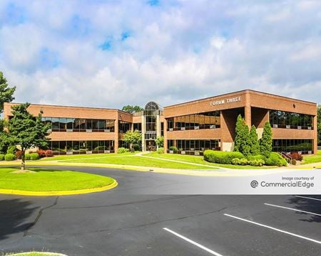 Photo of commercial space at 305 North Hurstbourne Parkway in Louisville