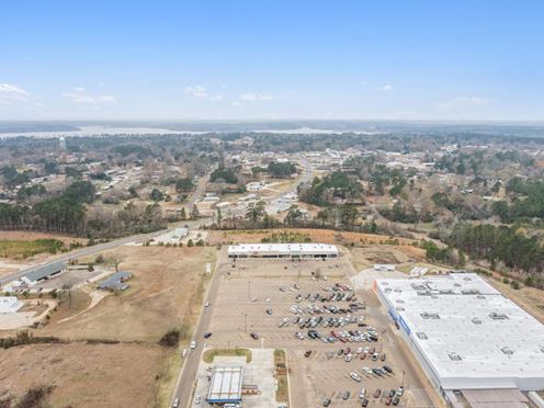 Farmerville, Louisiana - Eagle Plaza