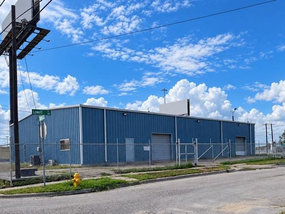 210 Brownlee Blvd