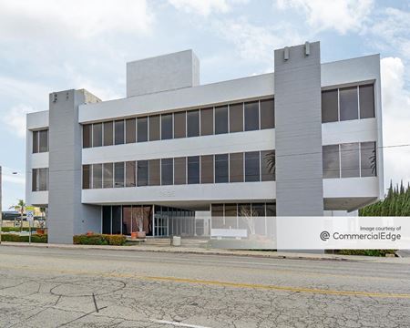 Office space for Rent at 2925 Palo Verde Avenue in Long Beach
