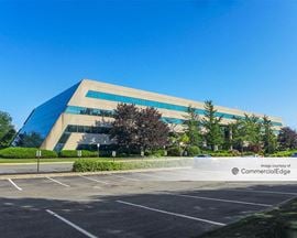 Woodbury Corporate Park - 1000 Woodbury Road