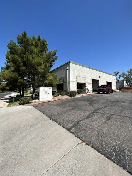 Photo of commercial space at 1220 West Houston Avenue in Gilbert