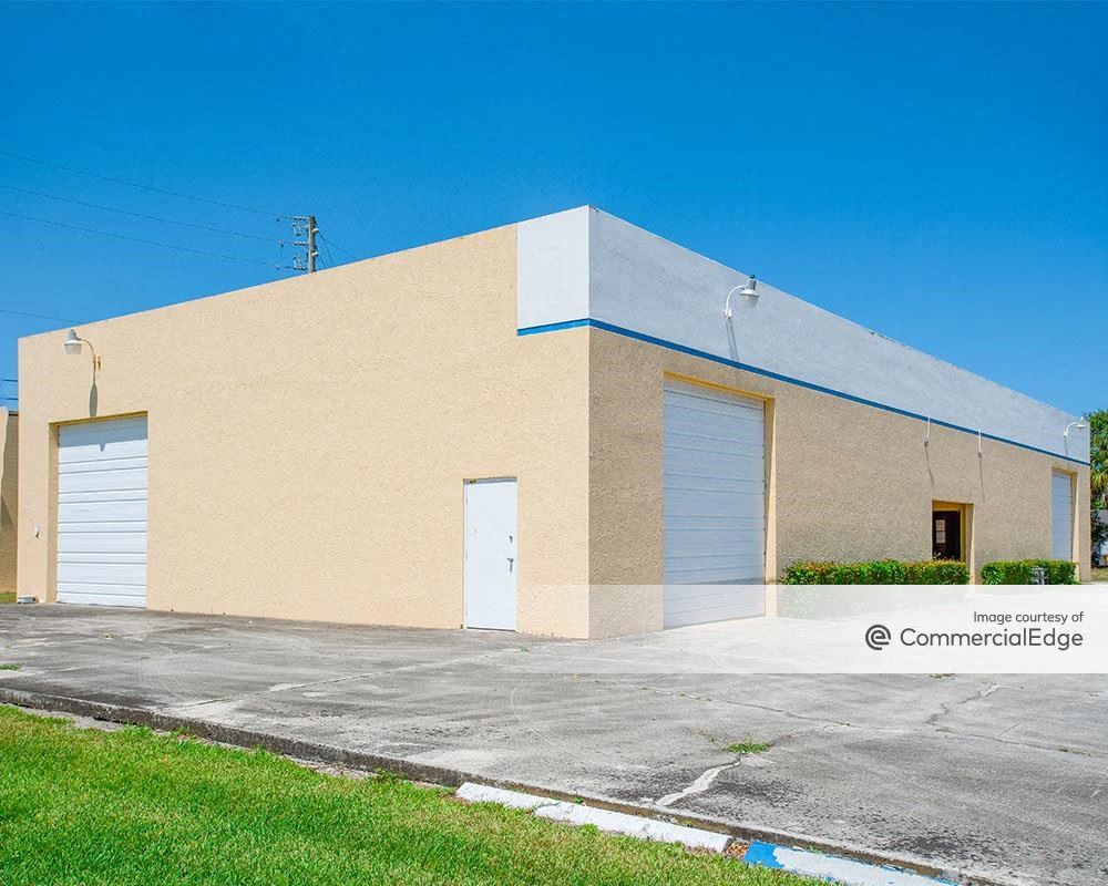 Mangonia Commerce Center