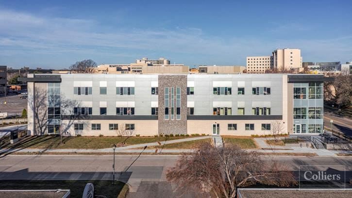 Medical / Office Space For Lease with Ambulatory Surgery Center