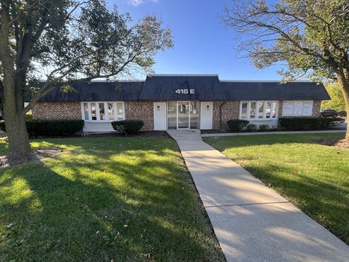 Wheaton Oaks Professional Building