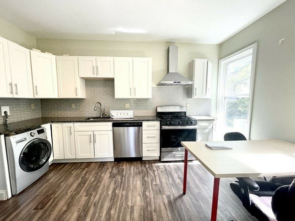 422 Mcgrath Hwy