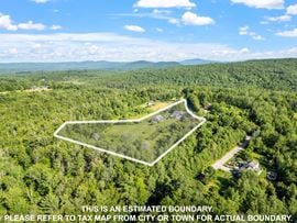 Historic Bed & Breakfast Estate with Event Barn on 5.6 Acres