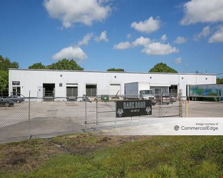 Photo of commercial space at 6608-6610 Anderson Rd in Tampa
