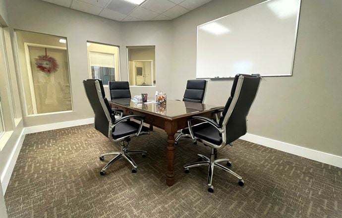 895 Aerovista Place, Suite 102