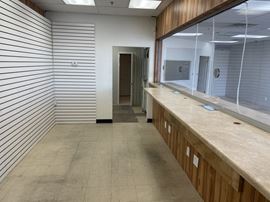 Retail property in Phoenix, AZ