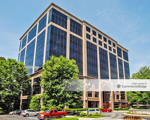 10 Glenlake South Tower