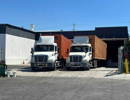 Industrial space for Rent at 7005 Tujunga Ave in North Hollywood