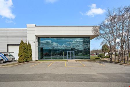 Photo of commercial space at 730, rue Delage in Longueuil