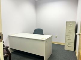 200 Cascade Pointe Ln, Unit 105