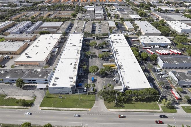 I - 75 Commercial Center