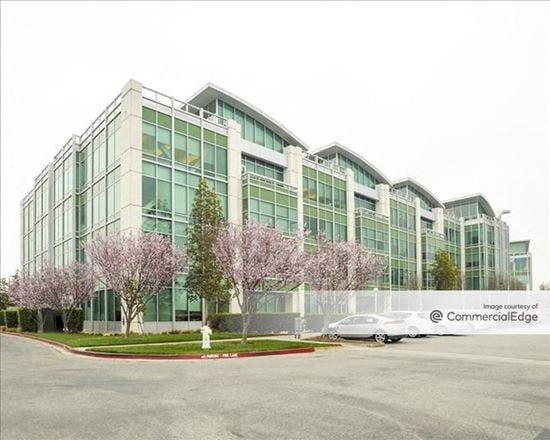 Pacific Shores Center - 2000 Seaport Blvd