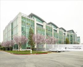 Pacific Shores Center - 2000 Seaport Blvd