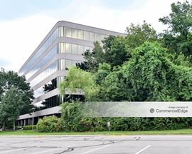 27 Corporate Woods