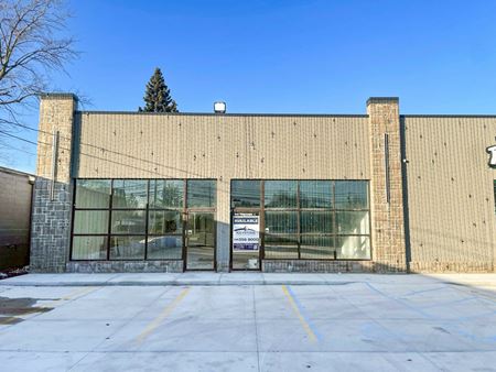 Photo of commercial space at 5384 Highland Road in Waterford Township