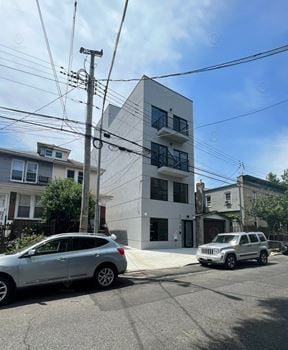 6,923 SF | 238 East 52nd Street | 9 Unit New Development For Sale