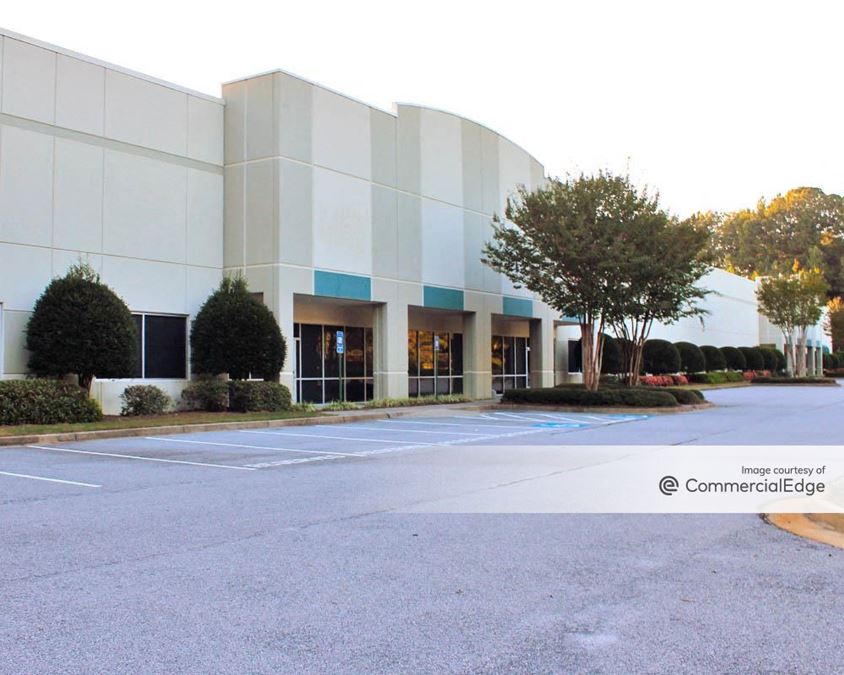 Newpoint Commons - 2160 Breckinridge Blvd