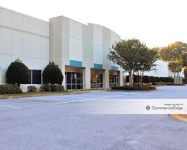 Newpoint Commons - 2160 Breckinridge Blvd