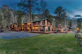 4 Seasons Inn