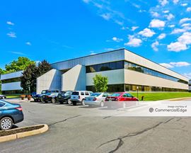 Eisenhower Plaza