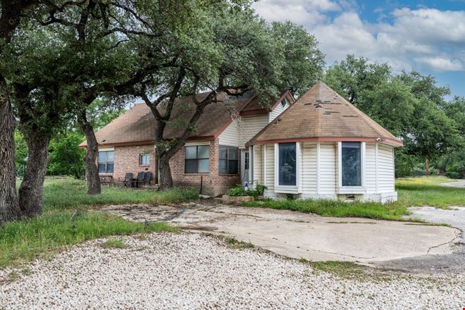 1107 Leander Dr