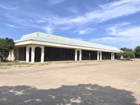 Photo of commercial space at 14601 Inwood Rd in Dallas