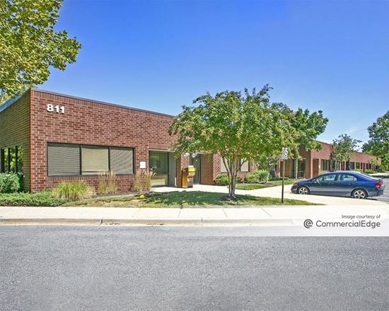 Cromwell Business Park - 801, 802 & 811 Cromwell Park Drive